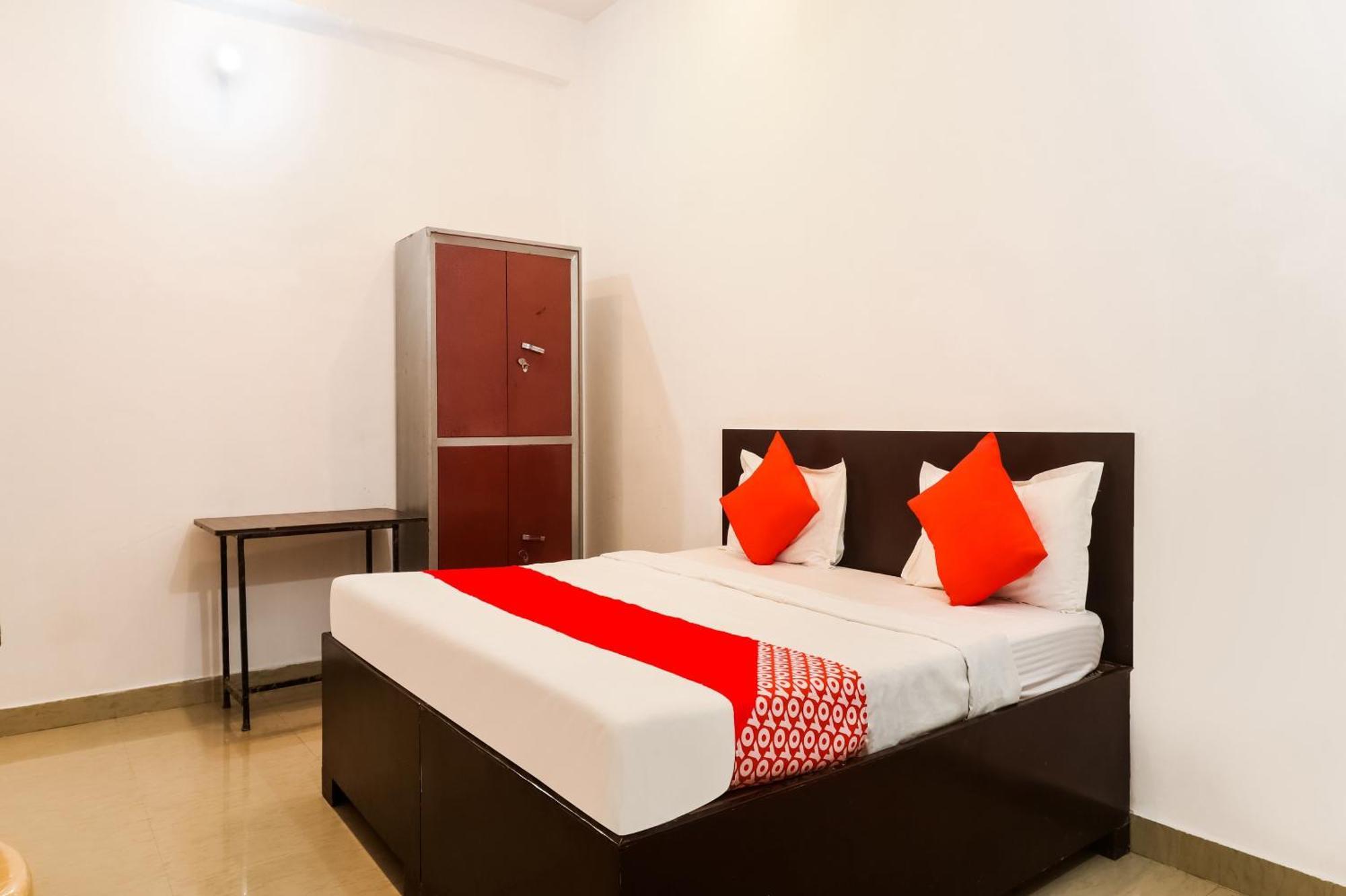 Oyo Hotel Kk Palace Bheta Kültér fotó